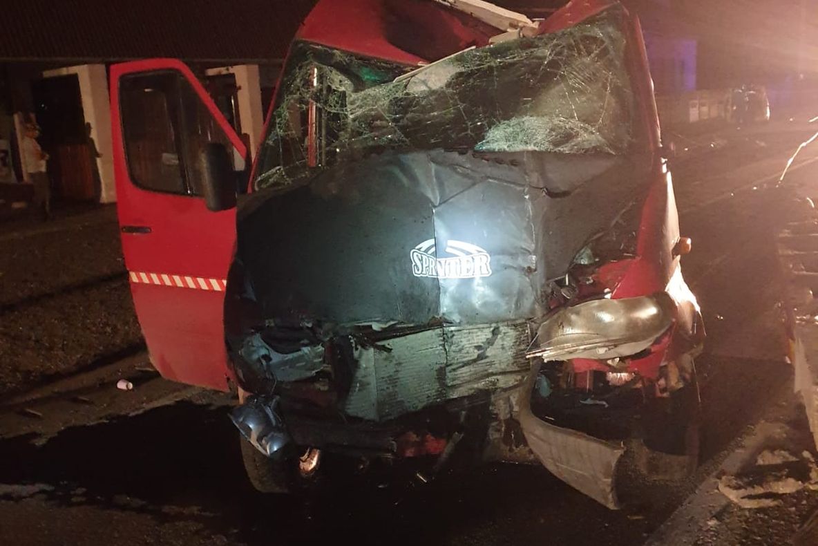 Trafic blocat pe DN 15A din cauza unui accident rutier (FOTO)