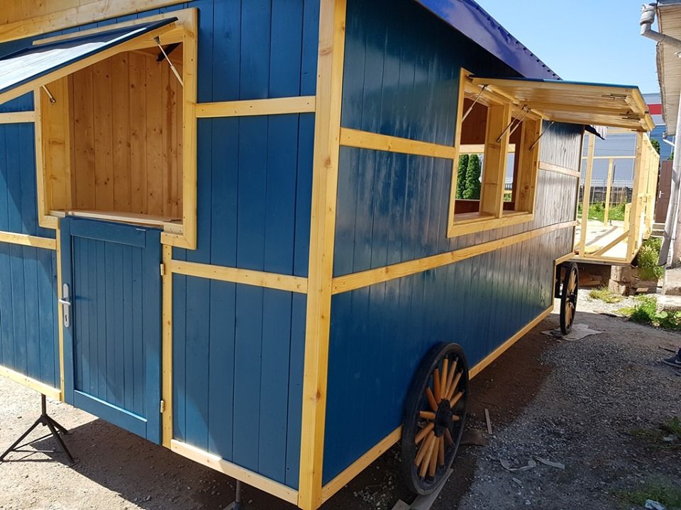 Direcția Silvică-Năsăud confecționează trăsuri tip fast-food (FOTO/VIDEO)