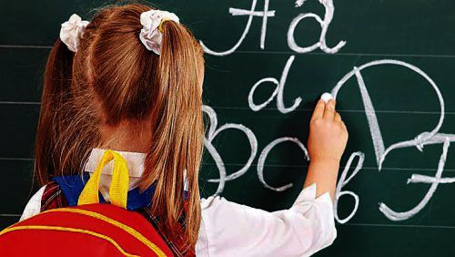 S-a decis! Elevii revin la școală pe 9 septembrie