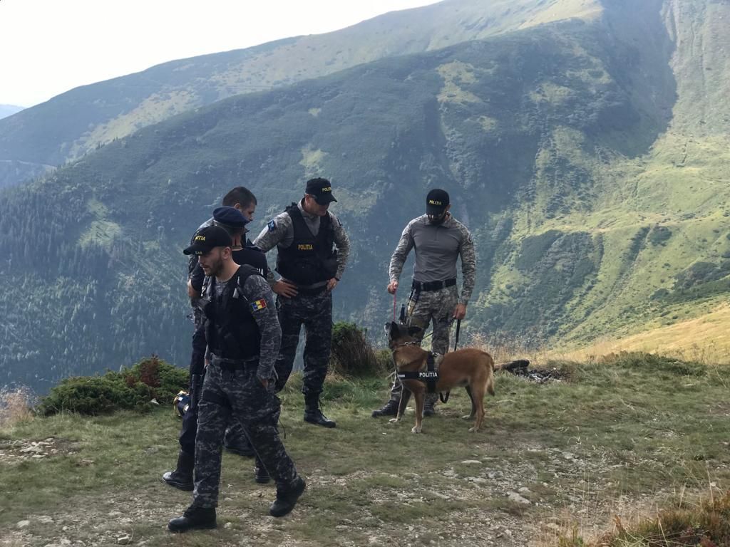 Exercițiu complex în Munții Rodnei. Se desfășoară căutări pentru a găsi un copil dispărut în zona montană (FOTO/VIDEO)