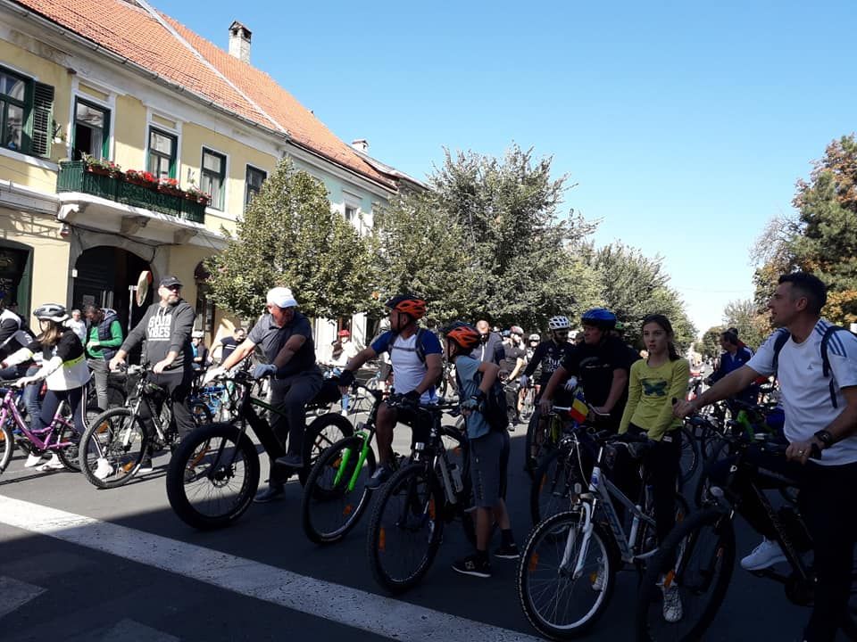 Tur ciclist la Bistrița, cu prilejul Săptămânii Europene a Mobilității (FOTO)