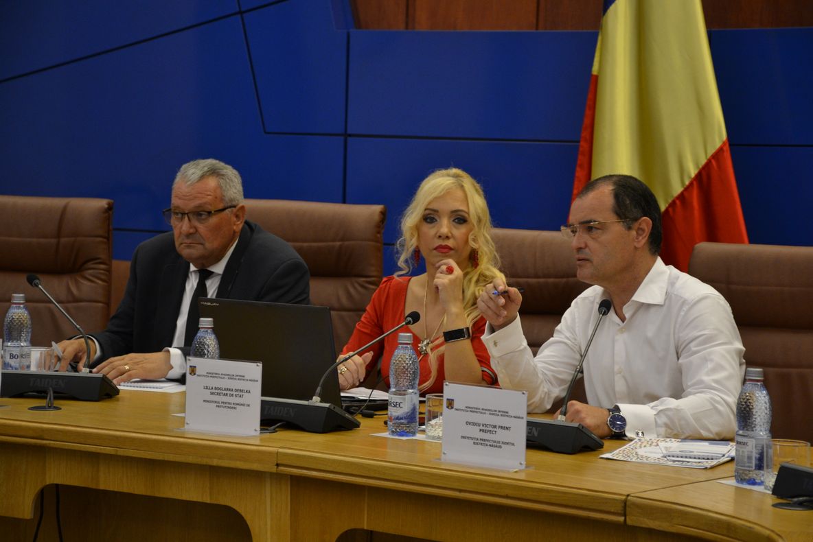 Românii care doresc să plece în străinătate, îndemnați să se informeze bine înainte de face acest lucru