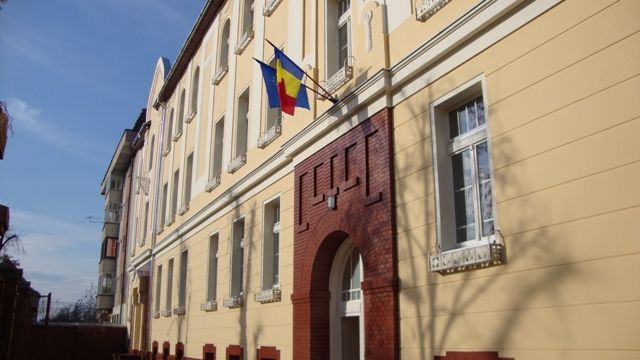 Colegiul Național Andrei Mureșanu din Bistrița vrea să transforme un punct termic într-o clădire multifuncțională