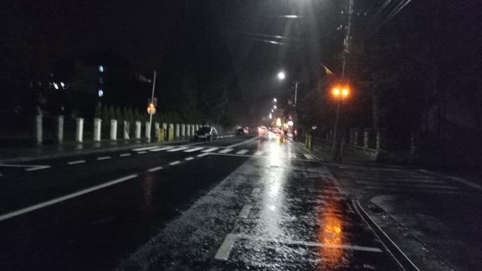 Femeie din Năsăud, lovită de mașină pe o trecere de pietoni! Victima a ajuns la spital