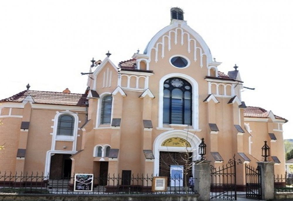 Persoanele private de libertate din Penitenciarul Bistrița, pe scena Sinagogii din municipiu