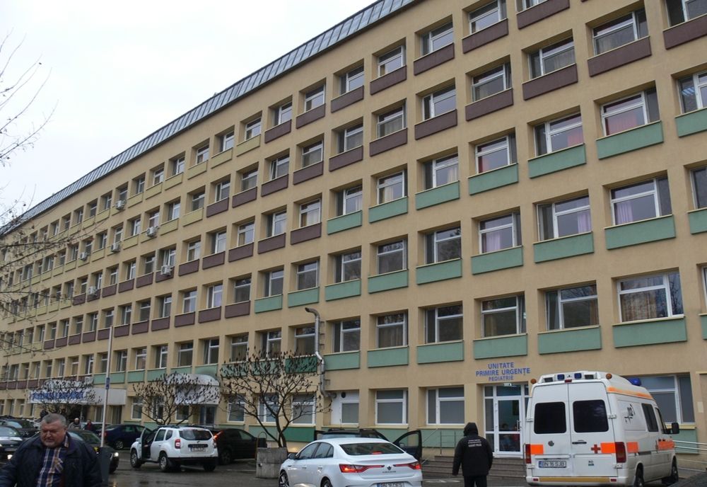 SJU Bistrița va fi dotat cu mobilier medical nou! Au ajuns primele paturi electronice și noptiere medicale. Investitția totală ajunge la circa 2,6 milioane euro