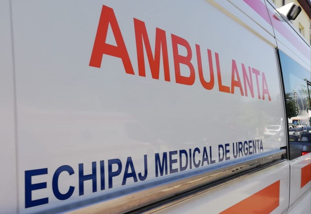 Bărbat din Bistrița, la spital în stare gravă! A căzut de la o înălțime de 4 m, de pe o casă