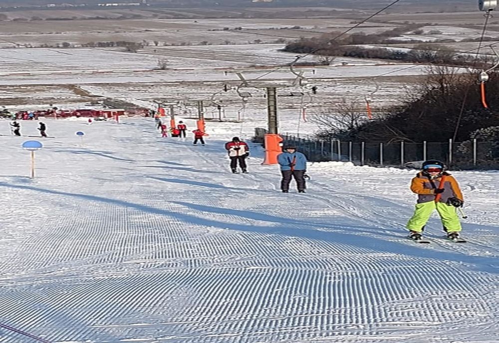 Municipalitatea  bistrițeană anunță redeschiderea pârtiei de schi! E vorba de cea pentru începători