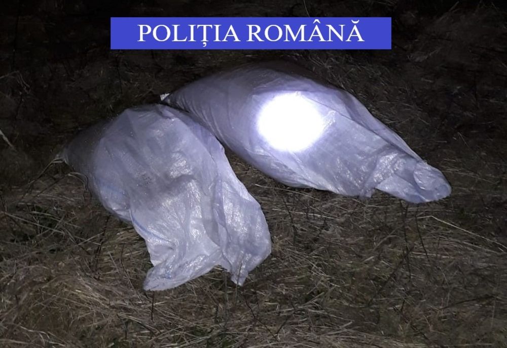 FOTO | Furt de motorină în Cuzdrioara! Doi bistrițeni au fost prinşi în flagrant