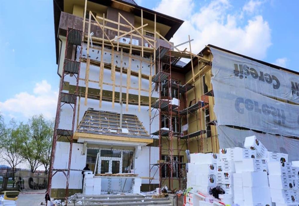 Viceprimarul Cristian Niculae: Lucrările din șantierul Școlii Gimnaziale ”Lucian Blaga” avansează într-un ritm alert și susținut