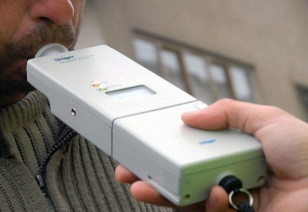 Doi bistrițeni, prinși băuți zdravăn la volan! S-au ales cu dosare penale