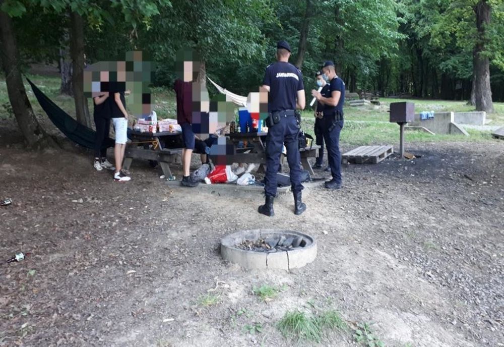 Amenzi de aproximativ 8.000 lei, aplicate de forțele de ordine bistrițene, pentru nerespectarea măsurilor de protecție