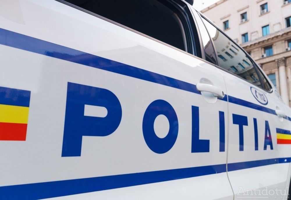Bărbat din județul Cluj, plasat sub control judiciar de procurorii bistrițeni! A încercat să-și "altoiască" fiul cu o coasă