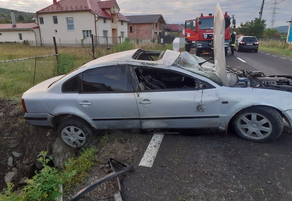 Ghinion în zi de 13 pentru doi bistrițeni! Au urcat băuți la volan și au produs accidente rutiere