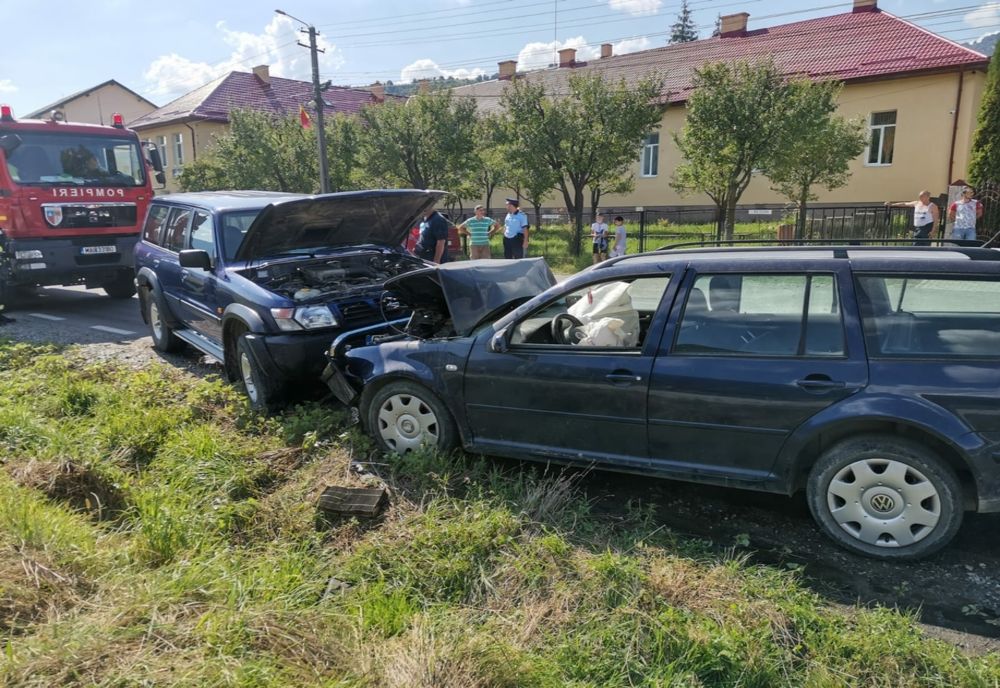 FOTO: Accident pe DN 17D! Un tânăr din Rodna a ajuns la spital