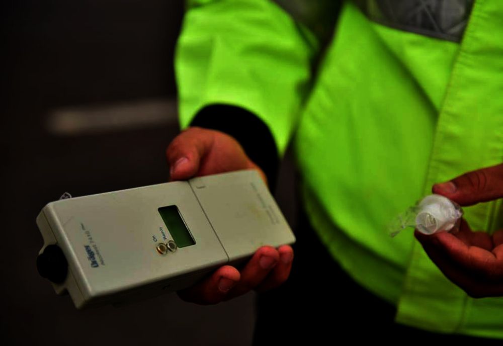 Bărbat din Beclean, aproape în comă alcoolică, la volan! S-a ales cu dosar penal