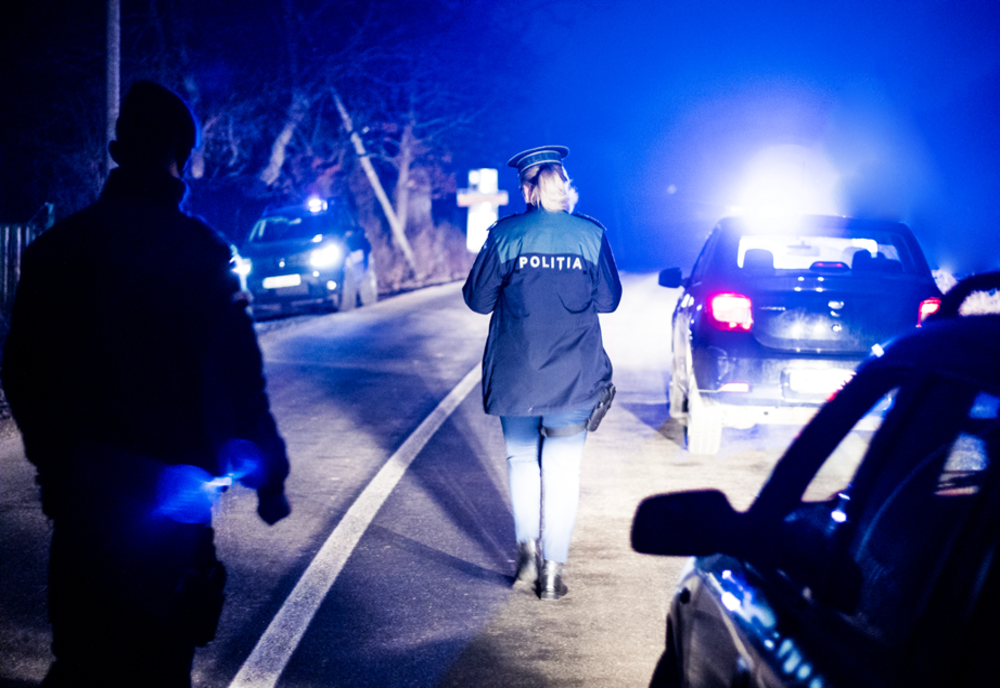 Adolescent din Bistrița-Năsăud, la plimbare cu mașina prin județ, fără permis