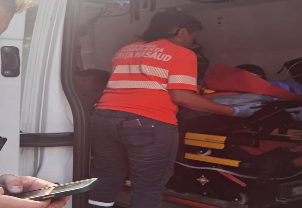 Copil de 8 ani, la spital! A căzut de pe un pod, în apă