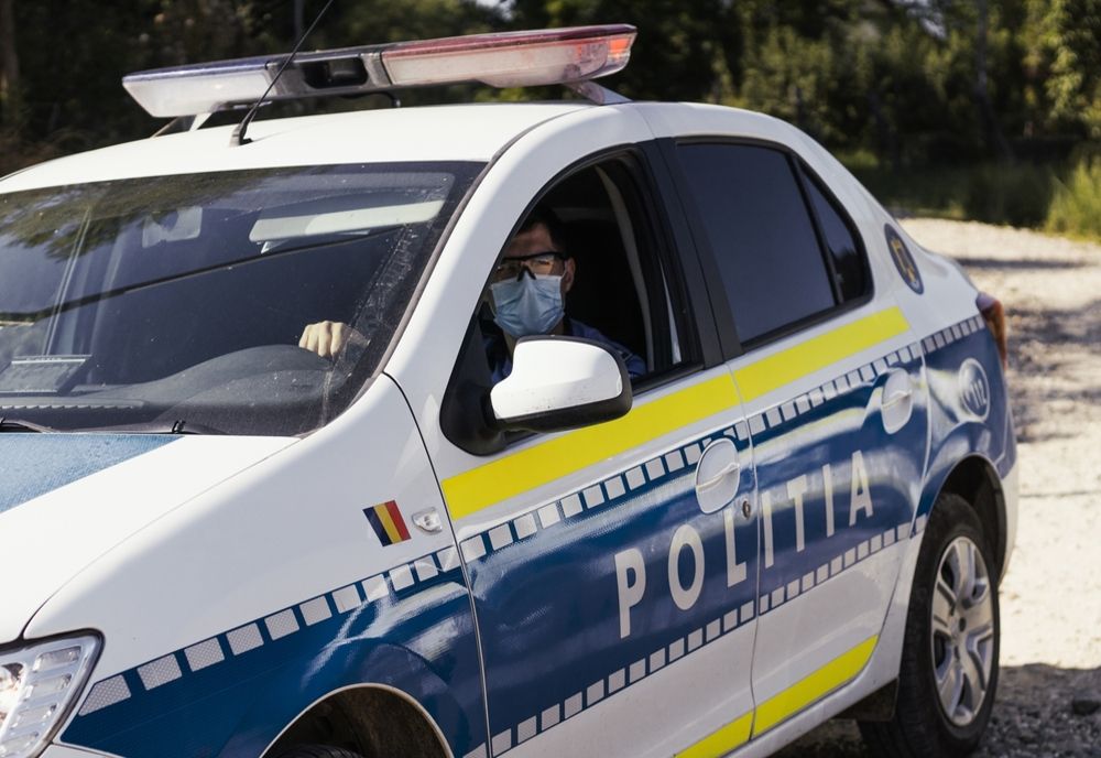 Tânăr din Șieuț, cu dosar penal! A condus fără permis și a lovit un autoturism condus de un mureșean, în Teaca