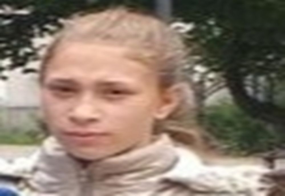 AȚI VĂZUT-O? Adolescentă din Monariu, căutată de familie și polițiști