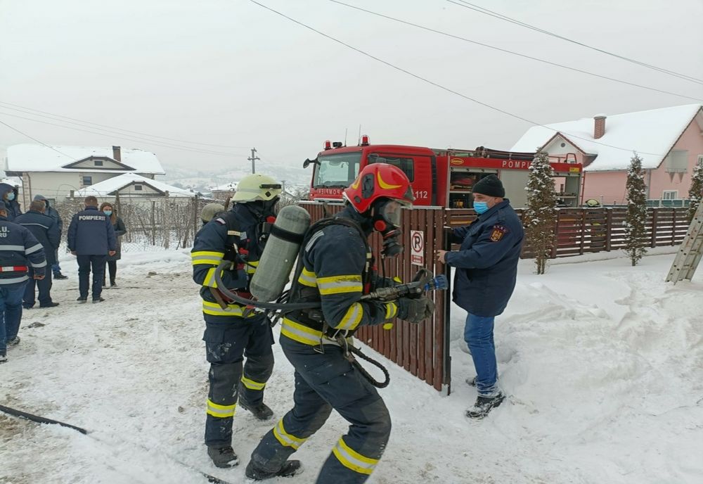 Acțiuni și misiuni preventive, derulate de pompierii bistrițeni în centre de copii și persoane vârstnice din Cușma, Târlișua și Maieru