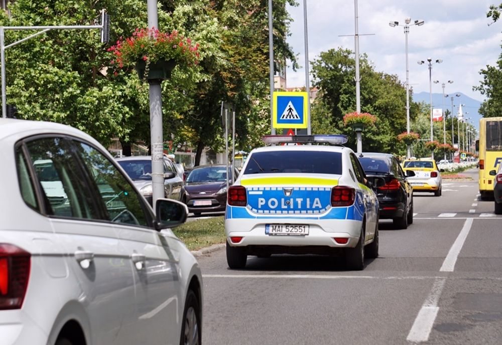 Recomandările polițiștilor pentru participanții la trafic, pe vreme de caniculă