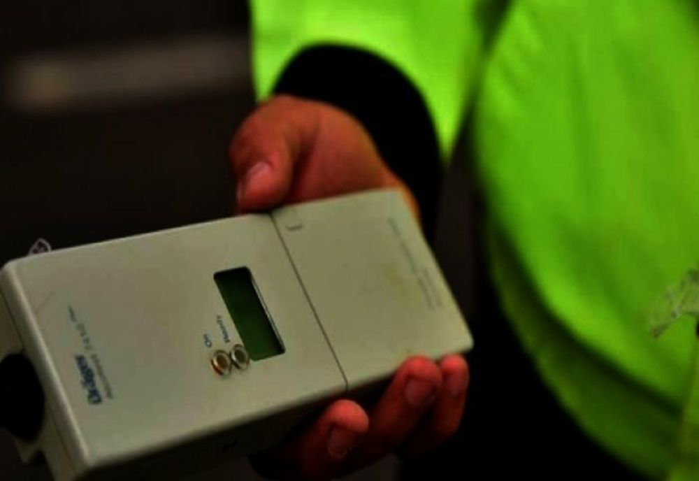 Beat mort și fără permis, la volan! A fost arestat preventiv