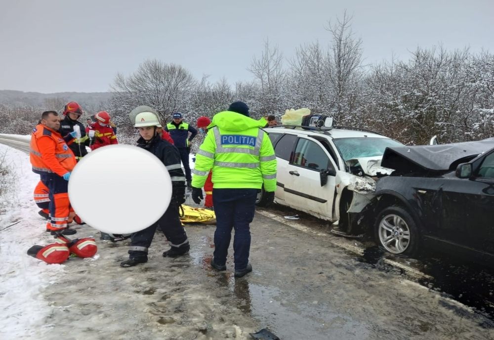 Accident cumplit în Dorolea! Un bărbat a murit, iar alte două persoane au ajuns la spital
