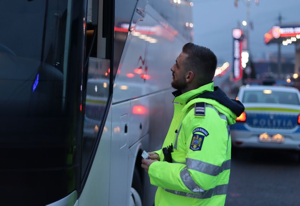 Transportatorii de persoane, la control! Polițiștii bistrițeni au aplicat amenzi de peste 11.000 lei