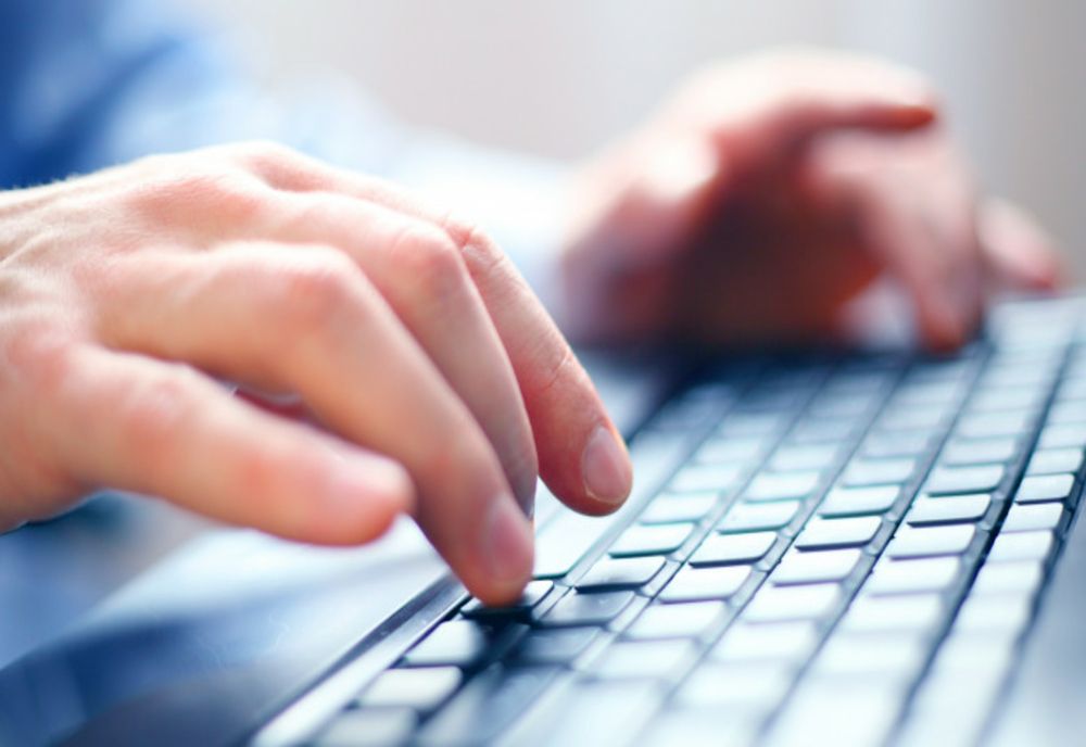 Tânăr din Ilfov, cercetat de polițiștii bistrițeni pentru înșelăciune