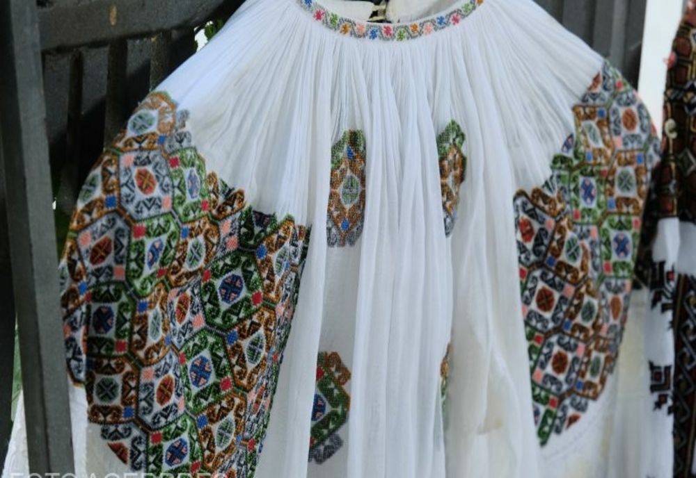 24 IUNIE, ZIUA UNIVERSALĂ A IEI