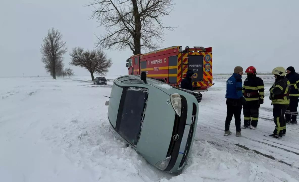 România sub asediul iernii. Ce drumuri blocate și ce porturi rămân închise