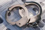 Condamnată la 9 ani de închisoare în Italia pentru pedofilie. O femeie din Bistrița a fost capturată de polițiști