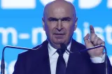 Ilie Bolojan a început răzbunarea: 16 parlamentari vor fi dați afară. A schimbat șefii a 12 filiale din PNL