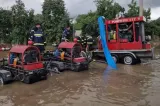 Vremea severă a creat pagube în 24 de localități și în București. Peste 170 de case, curți și subsoluri, inundate