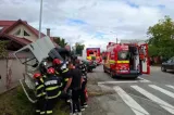 Accident pe centura Bistriței. Șase persoane au ajuns la spital după ce microbuzul s-a răsturnat