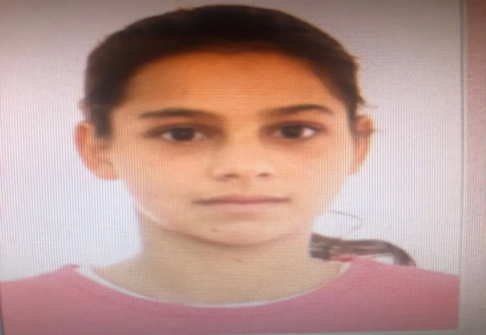 Fată de 14 ani, din comuna bistrițeană Sânmihaiu de Câmpie, dipărută de acasă! Poliția și părinții o caută