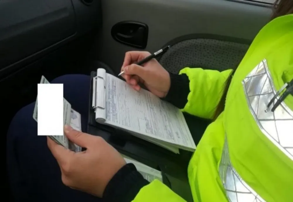 Polițist din Bistrița-Năsăud, condamnat pentru șpagă în bani și motorină