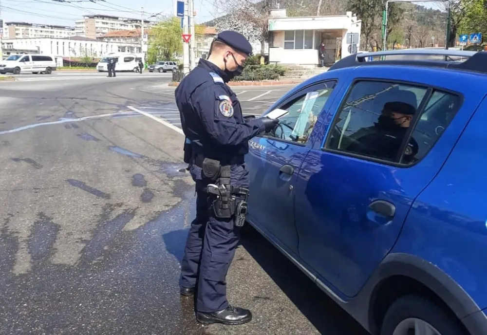 Cu puțin peste 50 de amenzi, aplicate de forțele de ordine în ultimele 24 de ore