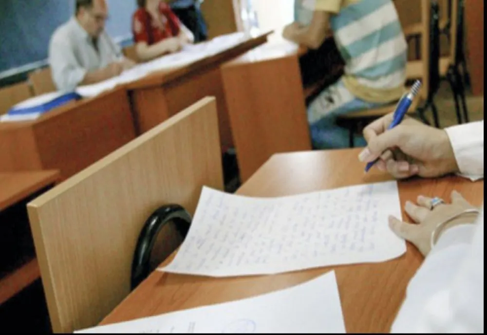 Peste 100 de candidați din Bistrița-Năsăud susțin examenul național de definitivare în învățământ