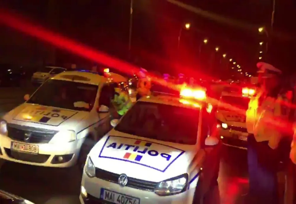 Tânăr urmărit în trafic de poliţişti! Acesta nu are permis de conducere
