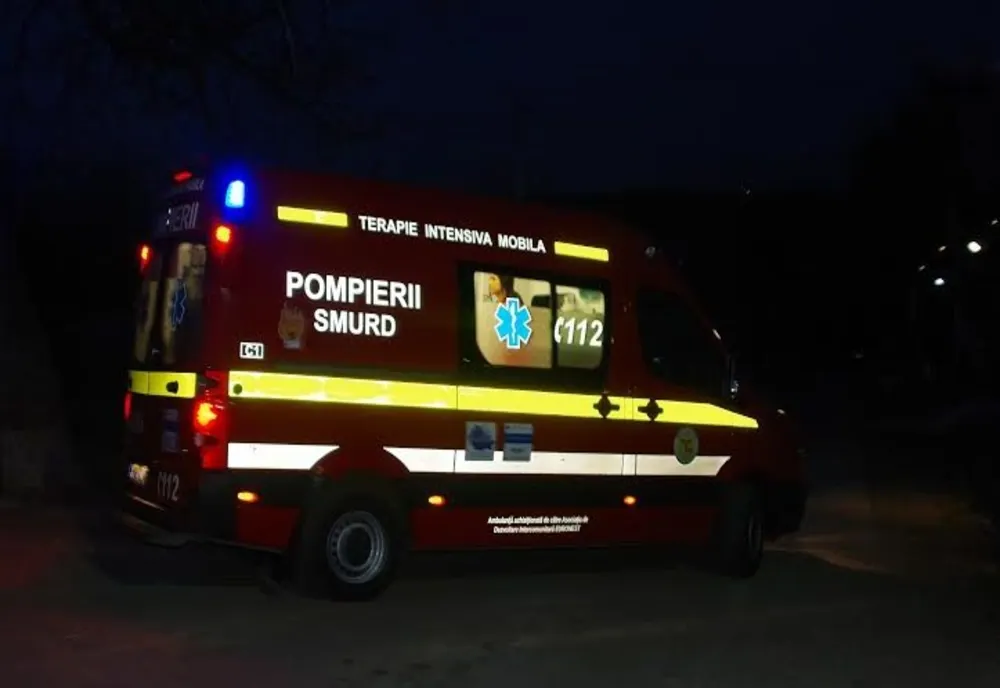 Copil de 12 ani pe bicicletă, acroșat de un autoturism, în Ilva Mică