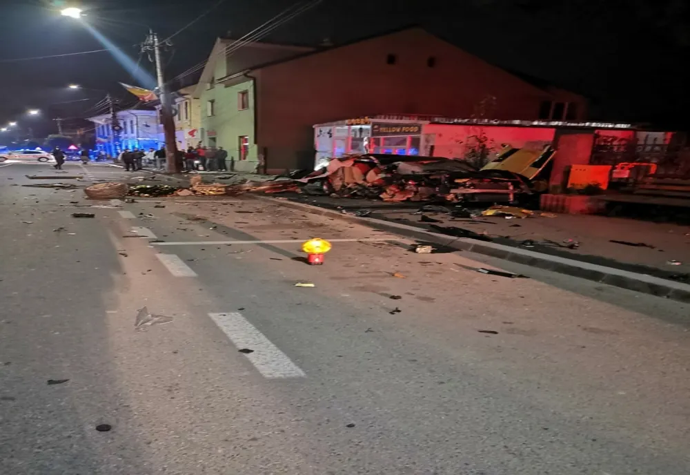 FOTO | Grav accident în Năsăud! Un mort și doi răniți grav