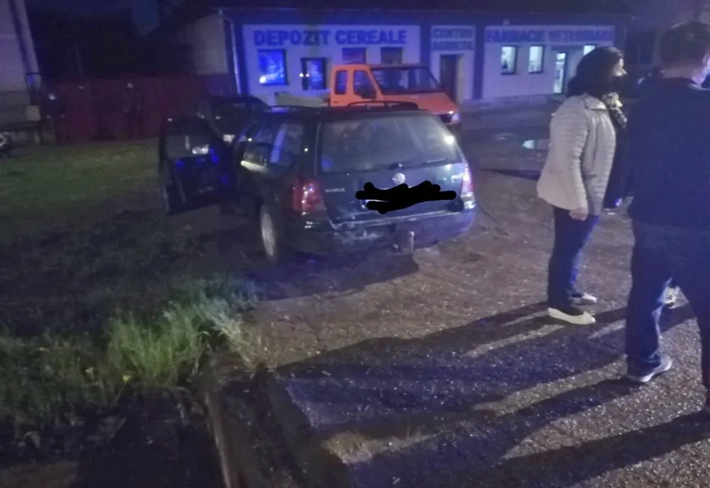 FOTO: Accident rutier pe DN 17, în Bistrița, provocat de un tânăr din Botoșani! O femeie a ajuns la spital