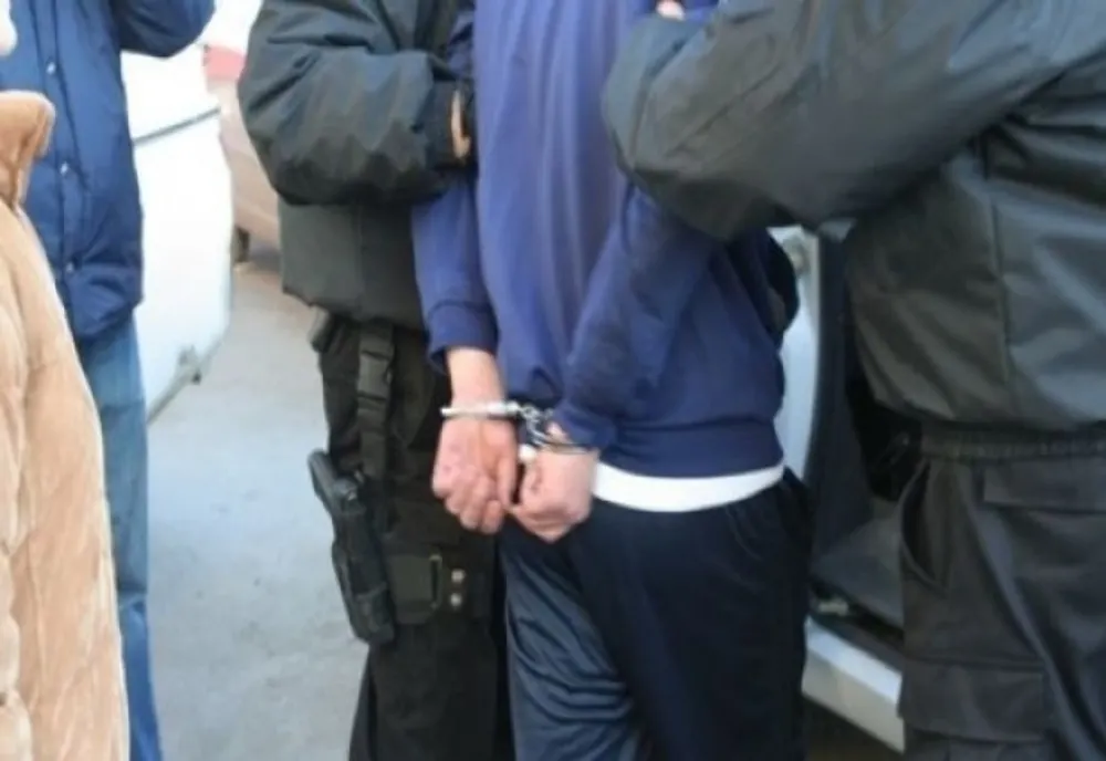 Cinci bârgăuani, după gratii! Au bătut un consătean și l-au băgat în spital