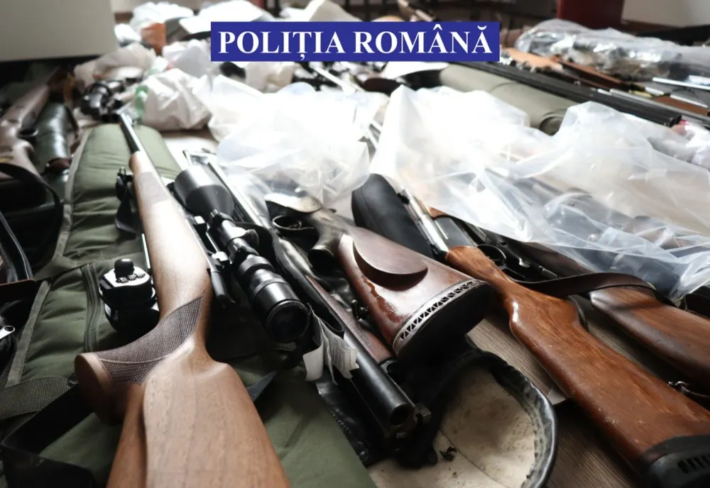 Doi bărbați din Bistrița-Năsăud, arestați la domiciliu și alți patru, sub control judiciar, în dosarul de braconaj