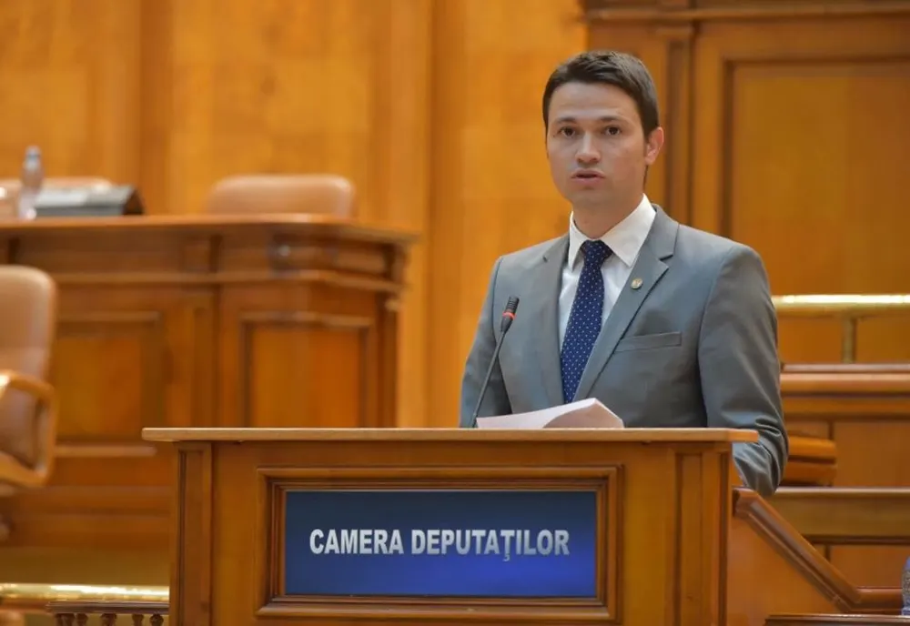 Robert Sighiartău: ”Domnule Orban - mai rămâne sa amenințati ca veți cădea propriul guvern precum Dragnea”