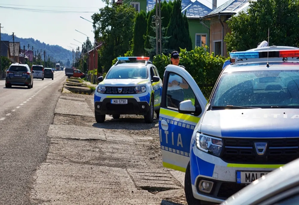 Peste 100 de amenzi, aplicate de polițiștii bistrițeni, în urma acțiunilor din ultimele 24 de ore! Au lăsat fără permise 6 șoferi și au confiscat lemn de peste 16.000 lei