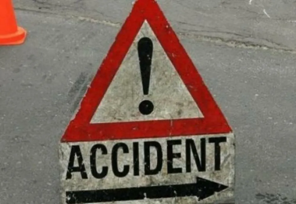 Autoturism, răsturnat pe DN 17, în Rusu Bârgăului! Șoferul a fost rănit
