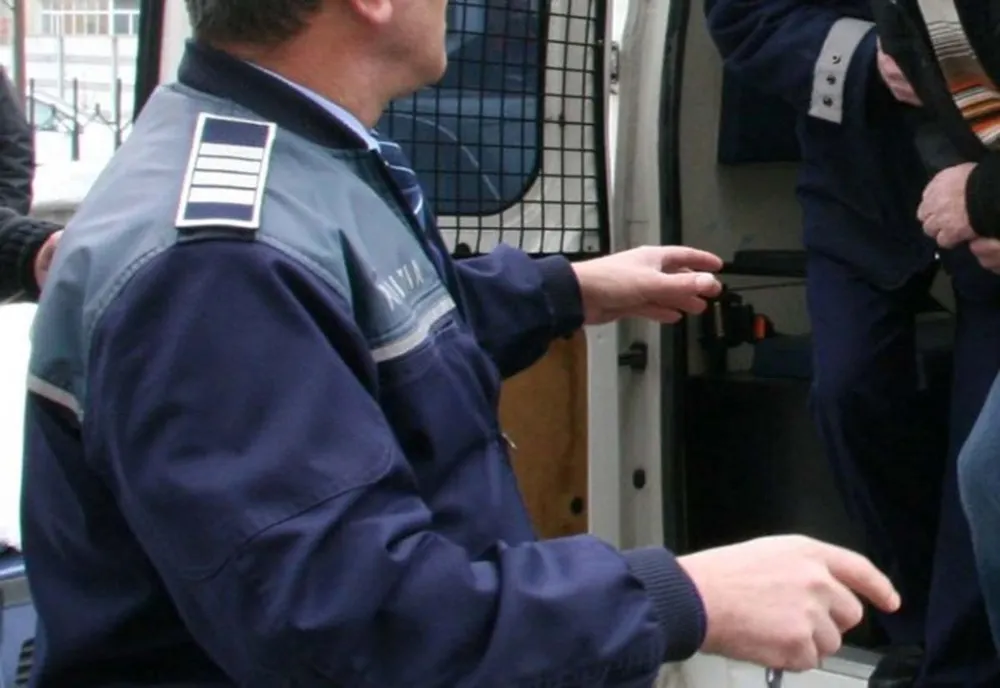 Tânăr din Bistriţa, în arest pentru violenţă în familie